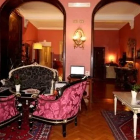 Residenza Frattina Penzion 4*