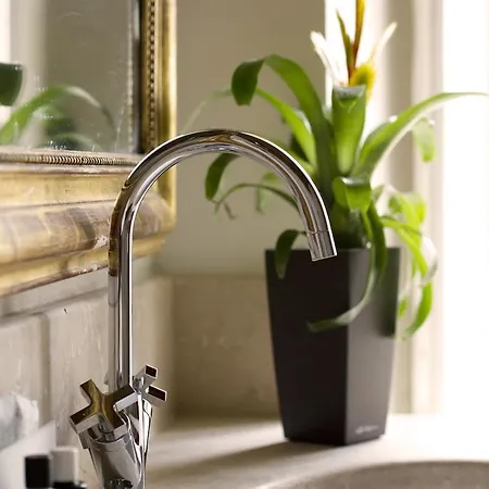 Residenza Frattina 4*