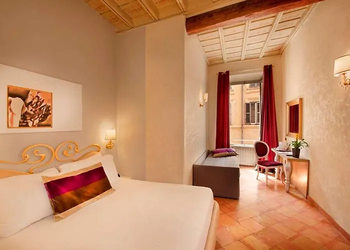 בית הארחה Residenza Frattina 4*