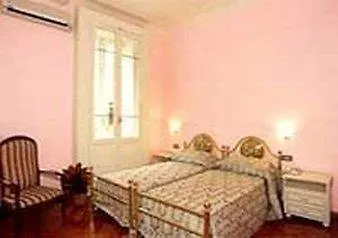 Residenza Frattina 4* רומא