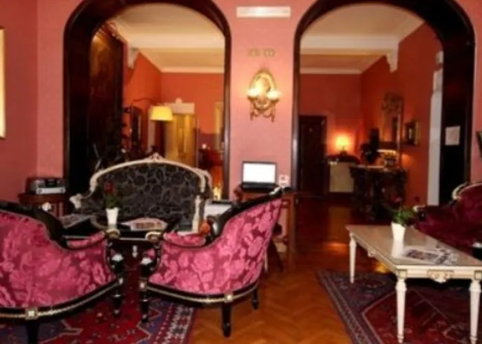 Residenza Frattina בית הארחה 4*