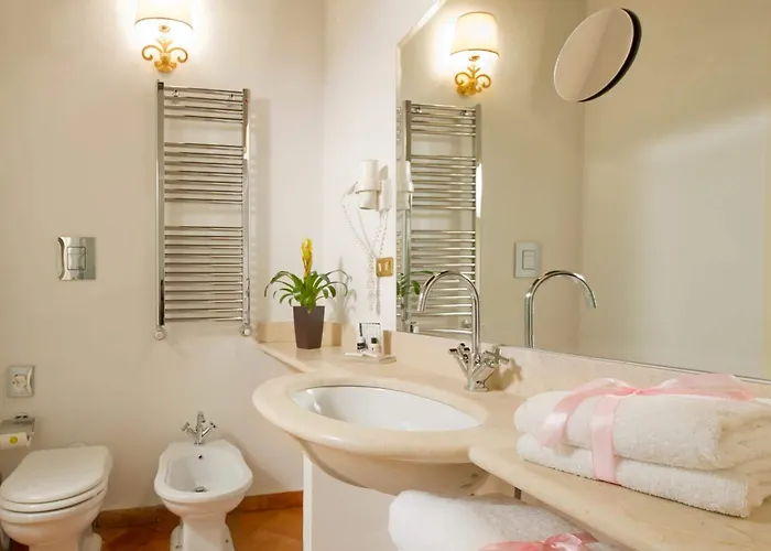 Residenza Frattina 4*